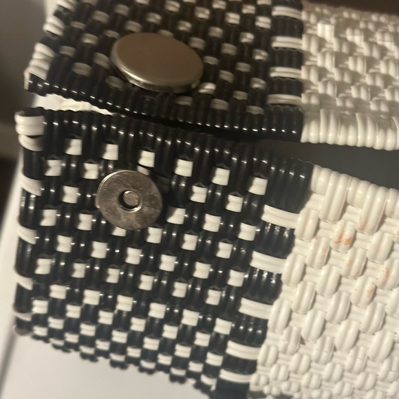 Mexican Plastic Basket/ Lonchera Artesanal - Picture 5 of 6